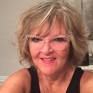 Meet your Posher, Lynda